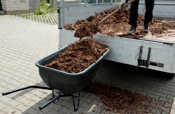Bulk Mulch Delivery in Riverview