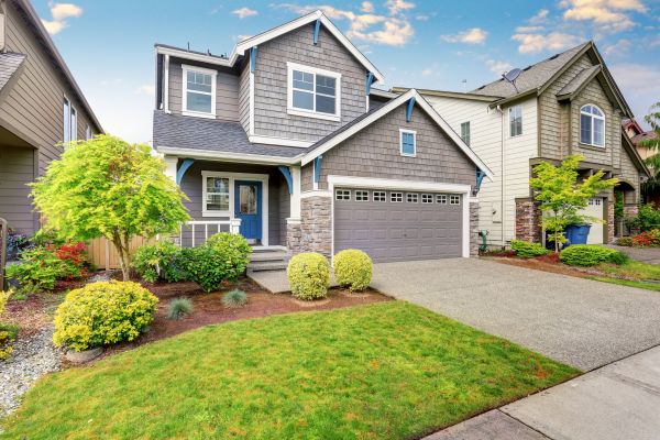 Curb Appeal Landscaping in Riverview